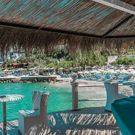 Helia Resort 4* Vlore